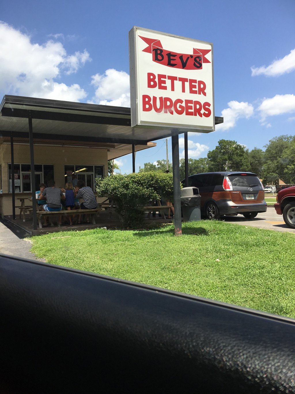 Bev`s Burgers